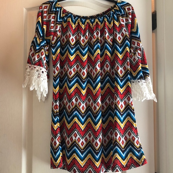 S/M colored chevron/geometrical designs & lace - Picture 1 of 1